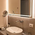Aparthotel Costantina With Heated Pool 4*