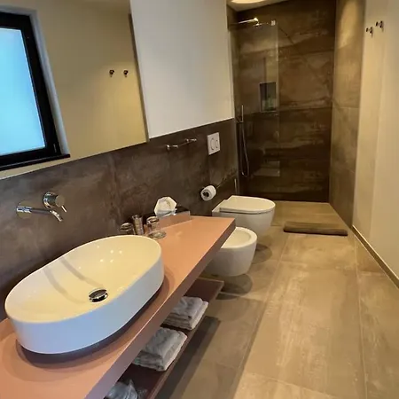 Costantina With Heated Pool Cannobio