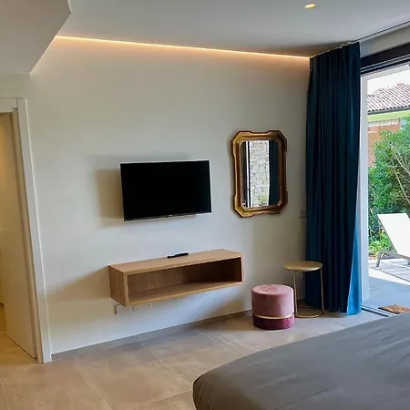 Costantina With Heated Pool Aparthotel 4*