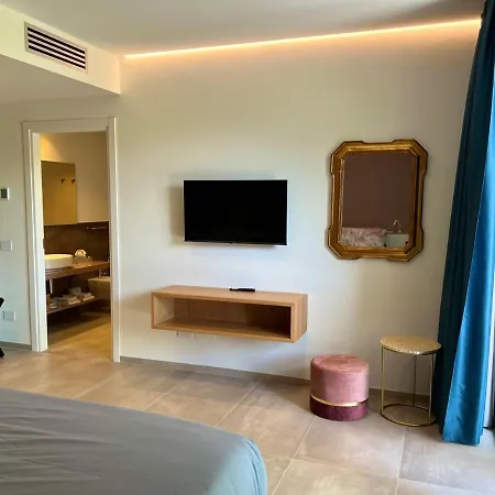 Apart Otel Costantina With Heated Pool