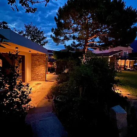 Costantina With Heated Pool 4* 카노비오