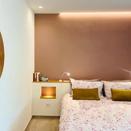 Costantina With Heated Pool