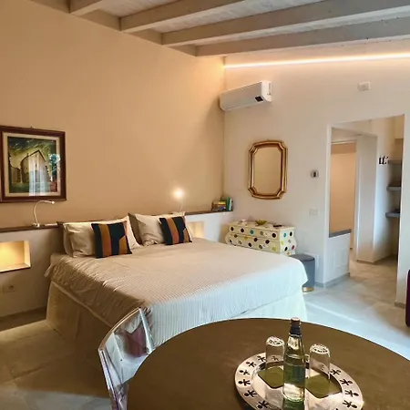 Costantina With Heated Pool Apart Otel