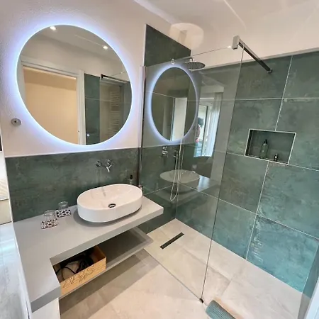 Aparthotel Costantina With Heated Pool Cannobio