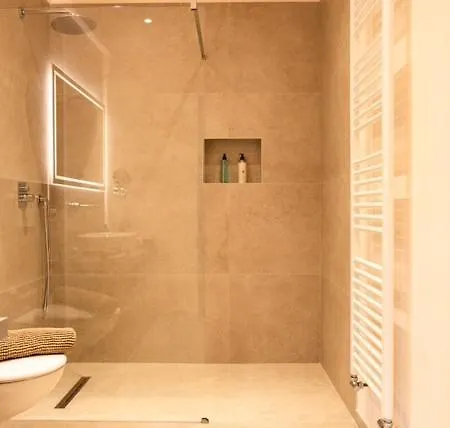 Costantina With Heated Pool Cannobio