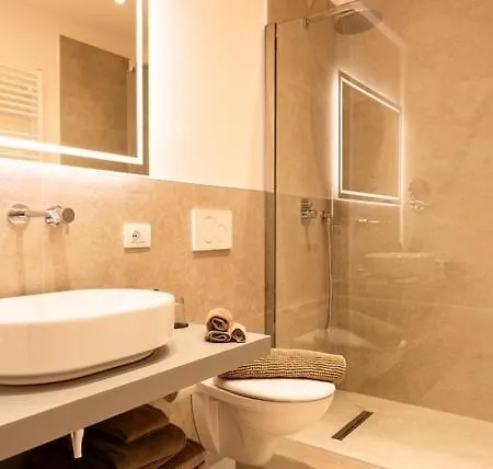 Costantina With Heated Pool Aparthotel Cannobio