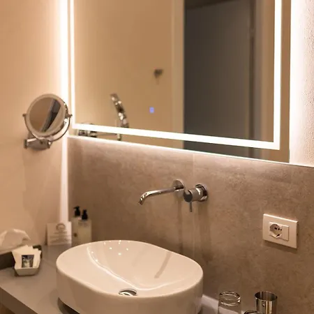 아파트호텔 Costantina With Heated Pool 4*