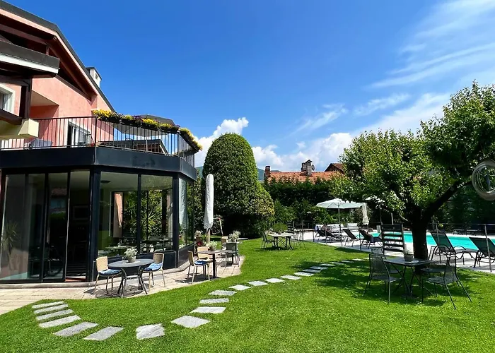 アパートホテル Costantina With Heated Pool