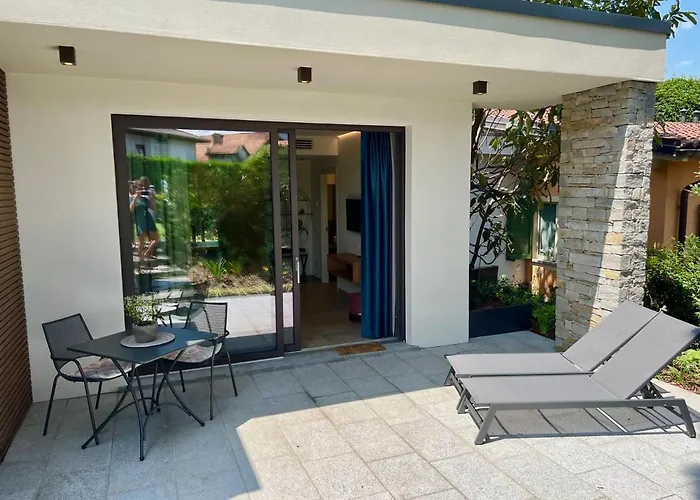 Aparthotel Costantina With Heated Pool