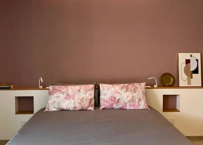 Costantina With Heated Pool 4* カンノビオ