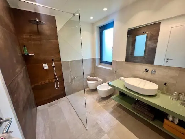 Costantina With Heated Pool 4*