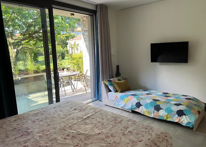 아파트호텔 Costantina With Heated Pool